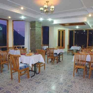 Hotel Royal Residency à Khajjiar Extérieur photo